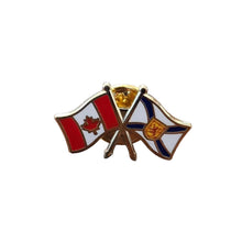 Load image into Gallery viewer, Pin (Crossed flags. Modern) | Épinglette (Drapeaux croisés. Moderne)