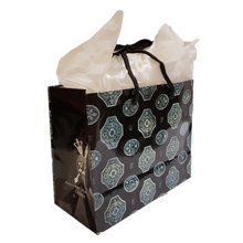 Load image into Gallery viewer, Gift bag (several options) | Sac-cadeau (plusieurs options)