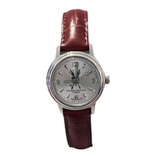 Charger l'image dans la galerie, Montre en cuir (Emblème du Parlement. Brun ou Bourgogne) | Watch (Leather. Parliamentary emblem. Brown or Burgundy))
