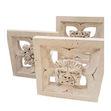 Load image into Gallery viewer, Decorative plaque (Cement) | Plaque décorative (Ciment)