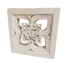Load image into Gallery viewer, Decorative plaque (Cement) | Plaque décorative (Ciment)