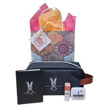 Load image into Gallery viewer, &quot;Traveler&quot; gift set | Ensemble cadeau &quot;Voyageur&quot;
