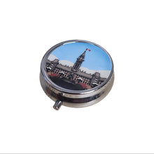 Load image into Gallery viewer, Pill box | Boite à pillules
