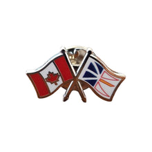 Load image into Gallery viewer, Pin (Crossed flags. Modern) | Épinglette (Drapeaux croisés. Moderne)
