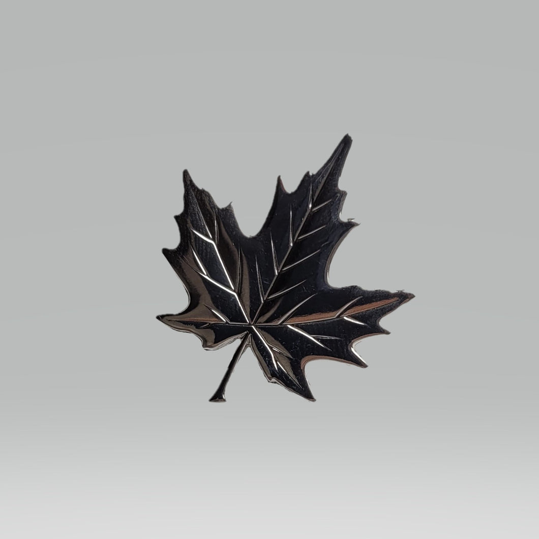 Brooches (Maple leaf) | Broches (Feuille d'érable)