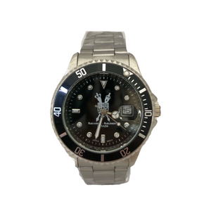 Stainless steel watch | Montre en acier inoxydable